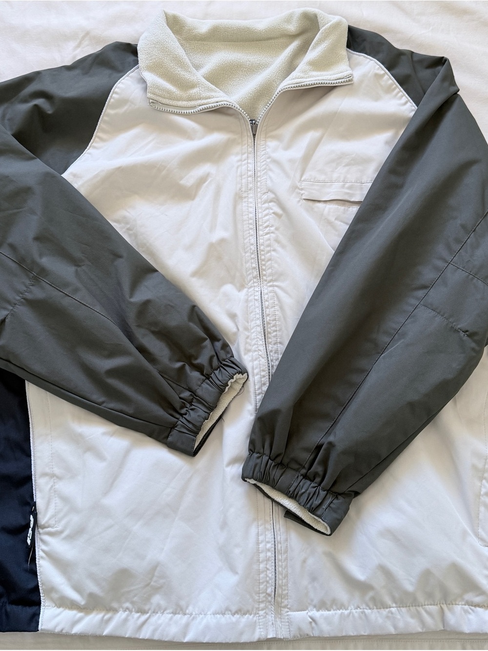 Men's Reversible Two-Tone Windbreaker Jacket - Picture 2 of 3
